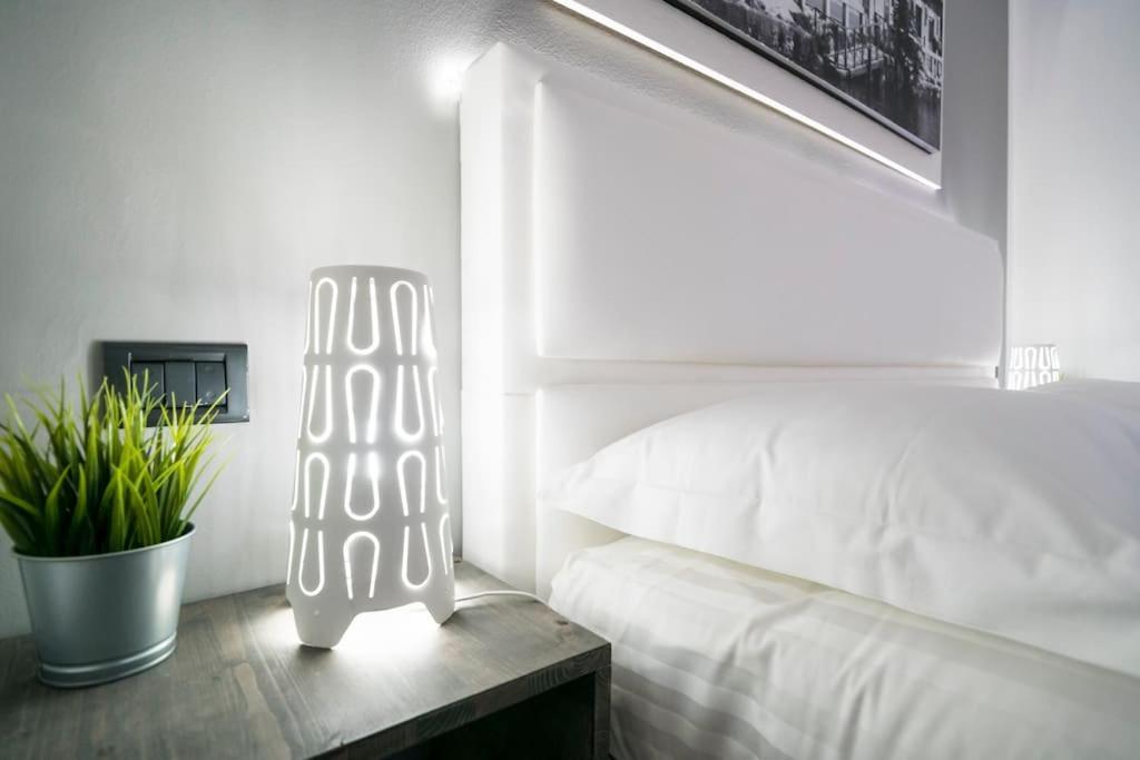 Keys Of Italy - Pantano 8 / New Apt. / Mm Missori Mailand Exterior foto